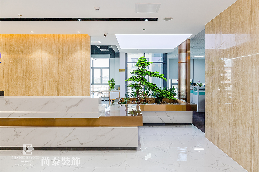 如何讓餐廳裝修設(shè)計是空間更通透